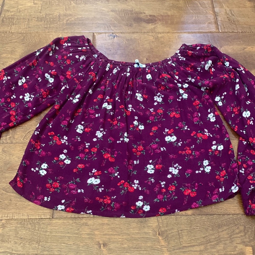 Hollister XS off the shoulder top